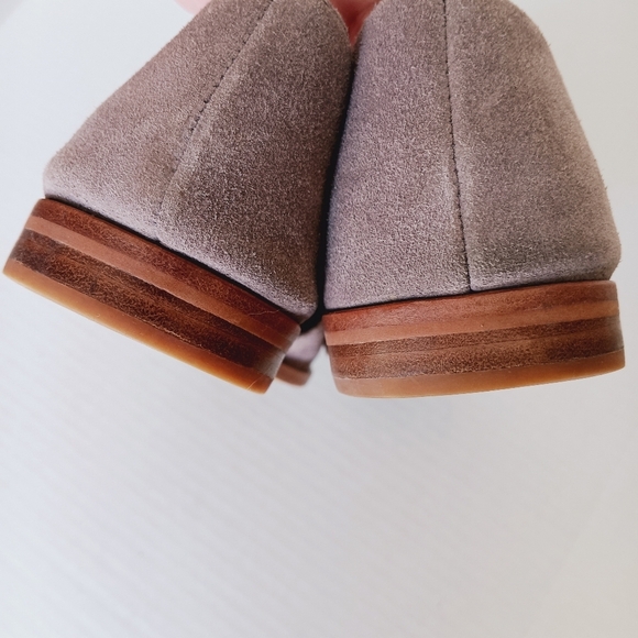 Dolce Vita Shoes Women's Size 10 Perforated Flats Slip Ons Gray Block Heel - Picture 3 of 9